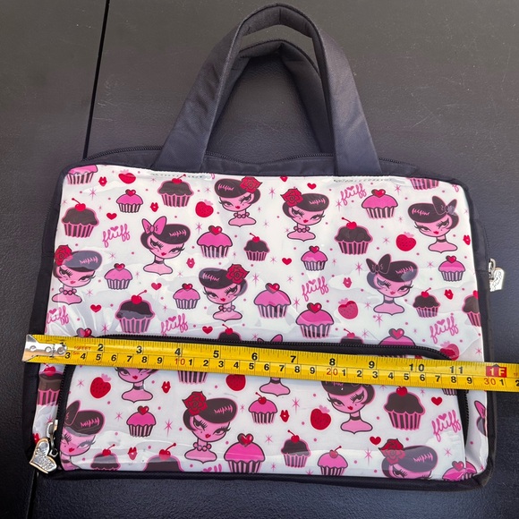 Fluff Cupcake Girl iPad or Laptop Bag Used Condition - Picture 5 of 8